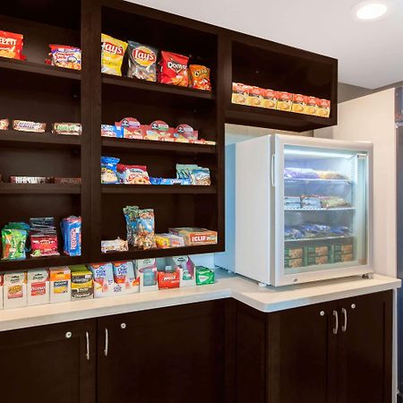 Hawthorn Suites By Wyndham Livermore Bagian luar foto