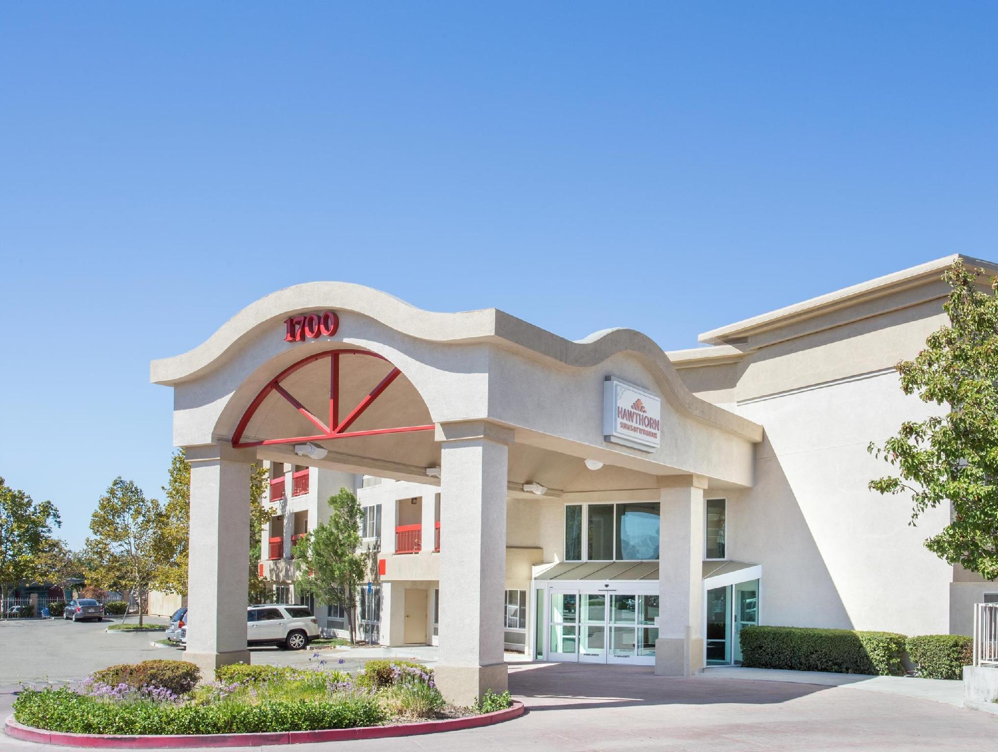 Hawthorn Suites By Wyndham Livermore Bagian luar foto