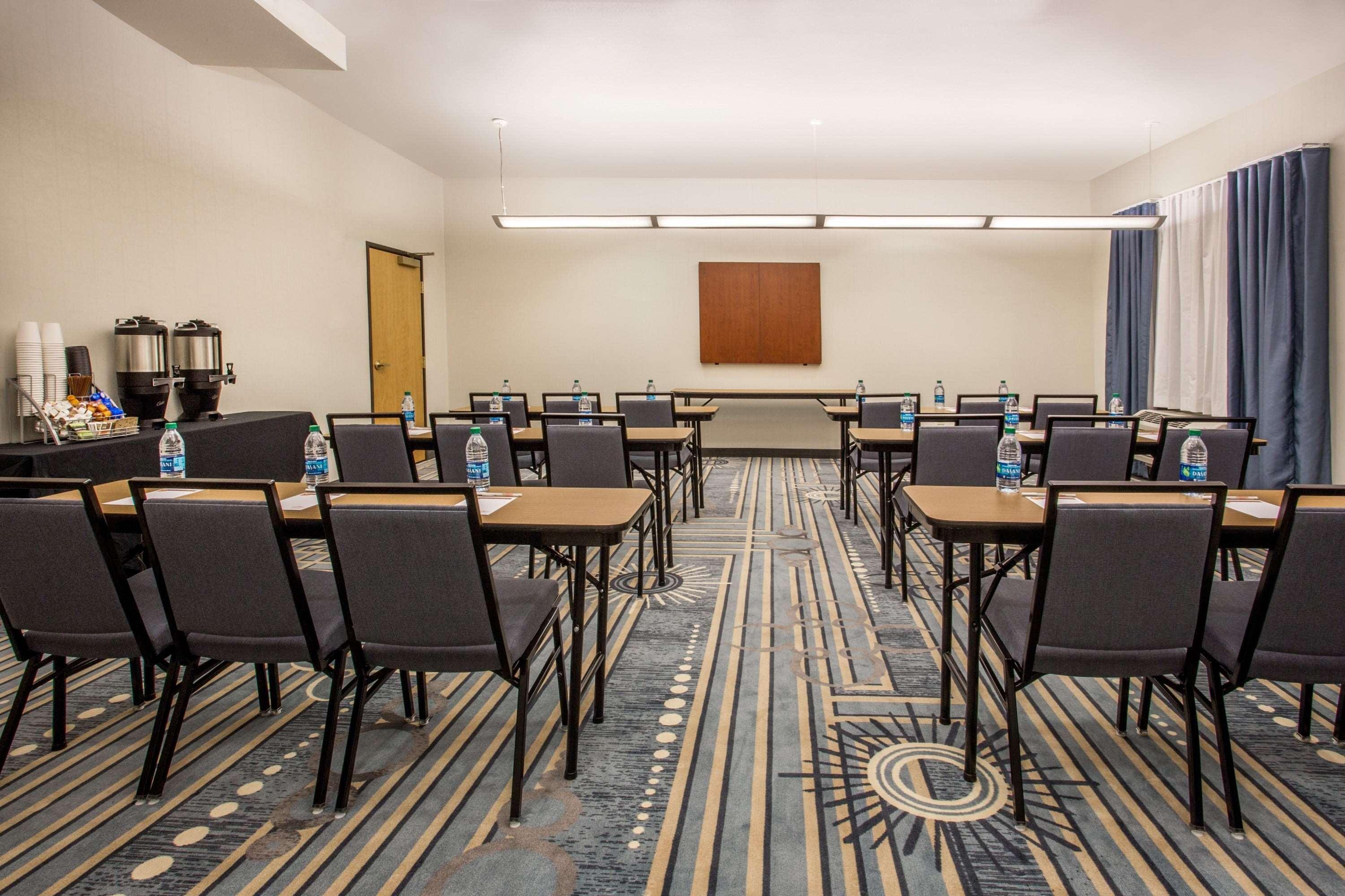Hawthorn Suites By Wyndham Livermore Bagian luar foto